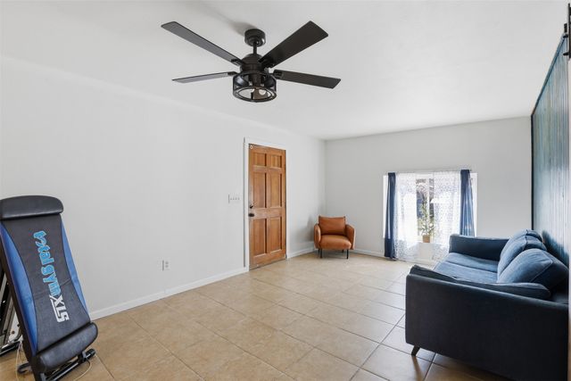 613 Mustang Trail, Granbury, TX 76049