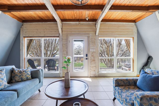 613 Mustang Trail, Granbury, TX 76049