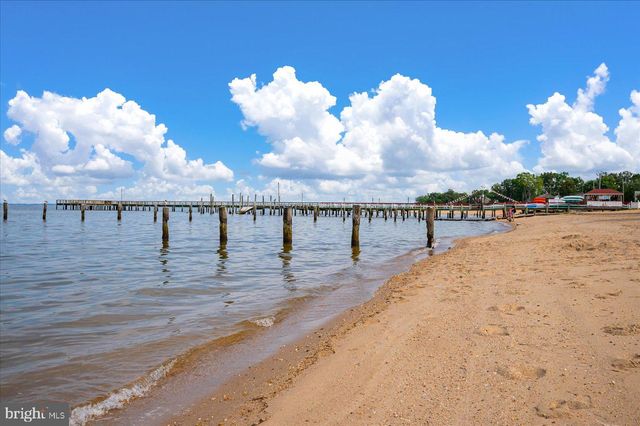 326 12TH ST, Colonial Beach, VA 22443