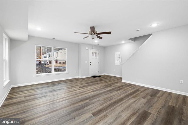 326 12TH ST, Colonial Beach, VA 22443