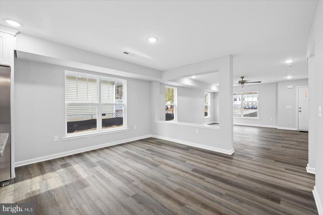 326 12TH ST, Colonial Beach, VA 22443