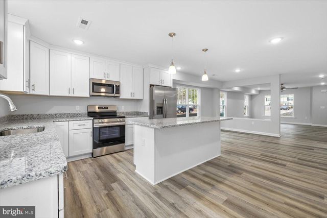 326 12TH ST, Colonial Beach, VA 22443