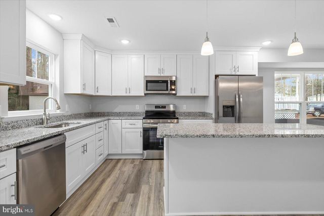 326 12TH ST, Colonial Beach, VA 22443