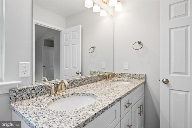 326 12TH ST, Colonial Beach, VA 22443