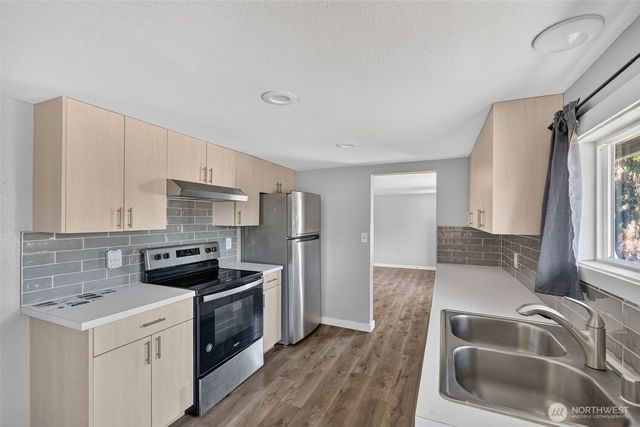 1402 Violet Meadow Street S, Tacoma, WA 98444