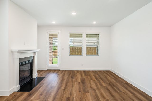 619 Sunflower Trail, Sherman, TX 75092