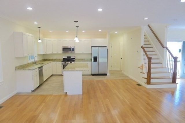 299 Cabot Street A, Newton, MA 02460
