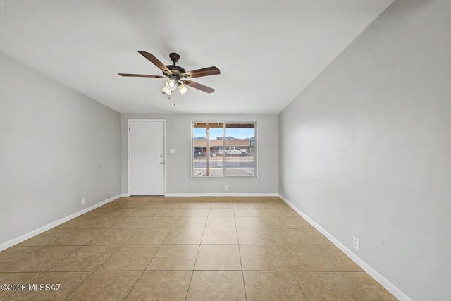 6676 E Calle Dened, Tucson, AZ 85710