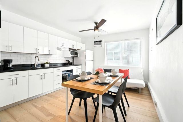 343 VAN BUREN Street 4, Hollywood, FL 33019