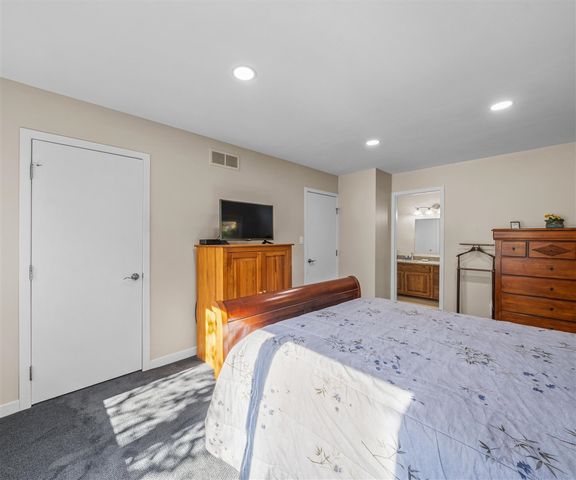 3026 Cross Creek Court, Ann Arbor, MI 48108