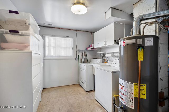 87 Newbury Road, Howell, NJ 07731