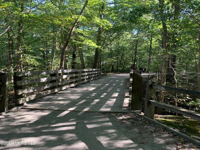 87 Newbury Road, Howell, NJ 07731