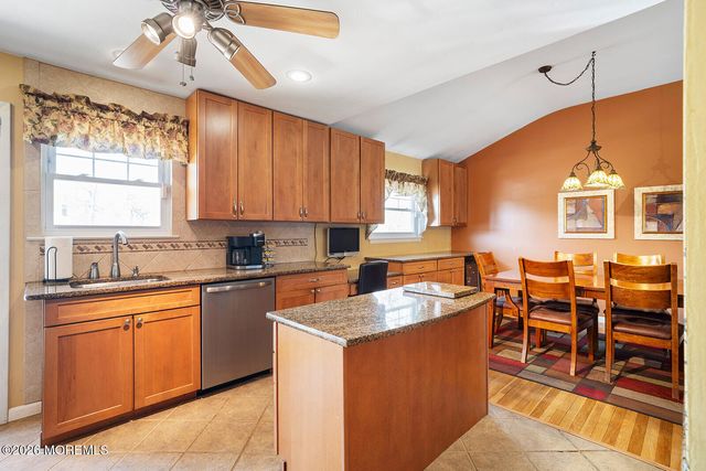 87 Newbury Road, Howell, NJ 07731