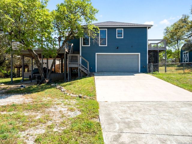 1741 Laurie Drive, Canyon Lake, TX 78133