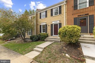 2468 WINDBREAK DR, Alexandria, VA 22306