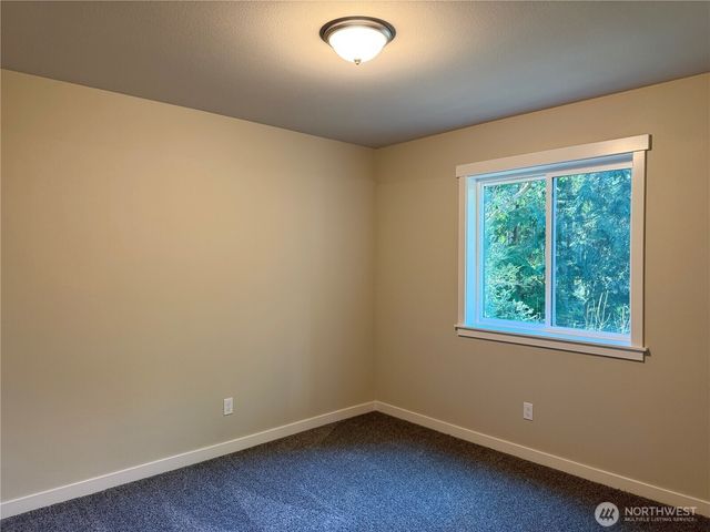 8912 126th Avenue Ct, Anderson Island, WA 98303