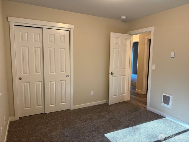 8912 126th Avenue Ct, Anderson Island, WA 98303