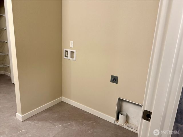 8912 126th Avenue Ct, Anderson Island, WA 98303