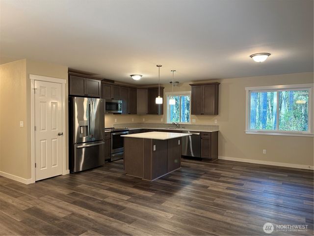 8912 126th Avenue Ct, Anderson Island, WA 98303