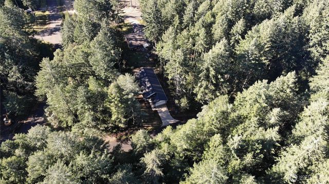 8912 126th Avenue Ct, Anderson Island, WA 98303