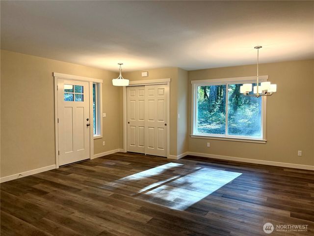 8912 126th Avenue Ct, Anderson Island, WA 98303