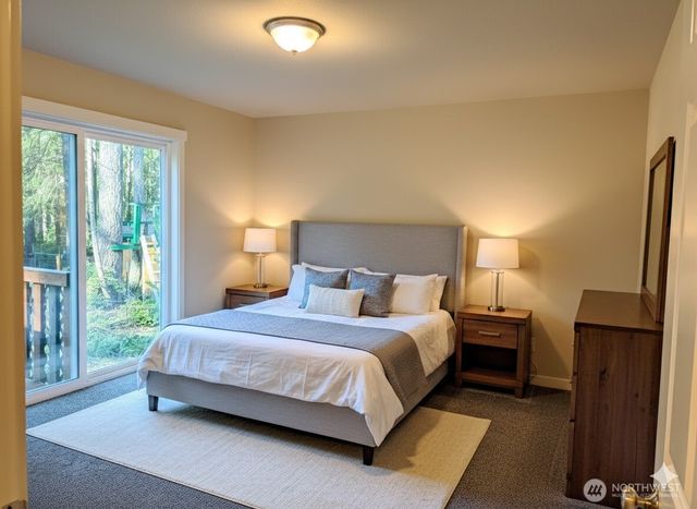 8912 126th Avenue Ct, Anderson Island, WA 98303