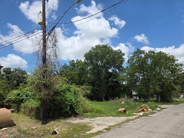 8914 Brandon Street, Houston, TX 77051