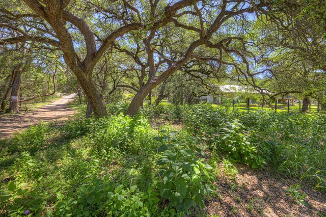 130 Lazy Leaf, Wimberley, TX 78676