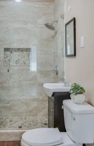 4330 Pensacola Court, Dallas, TX 75211