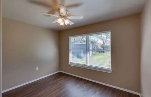 4330 Pensacola Court, Dallas, TX 75211