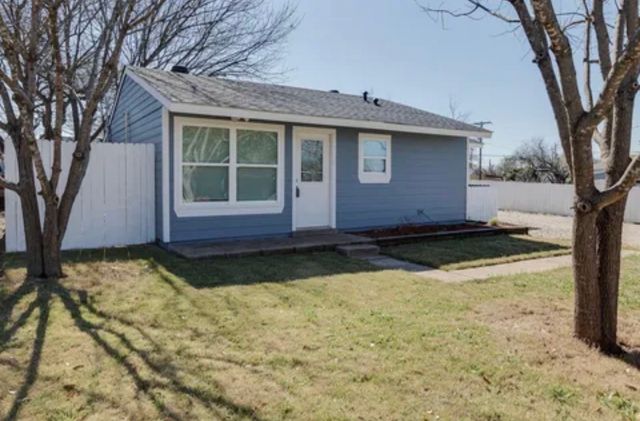 4330 Pensacola Court, Dallas, TX 75211