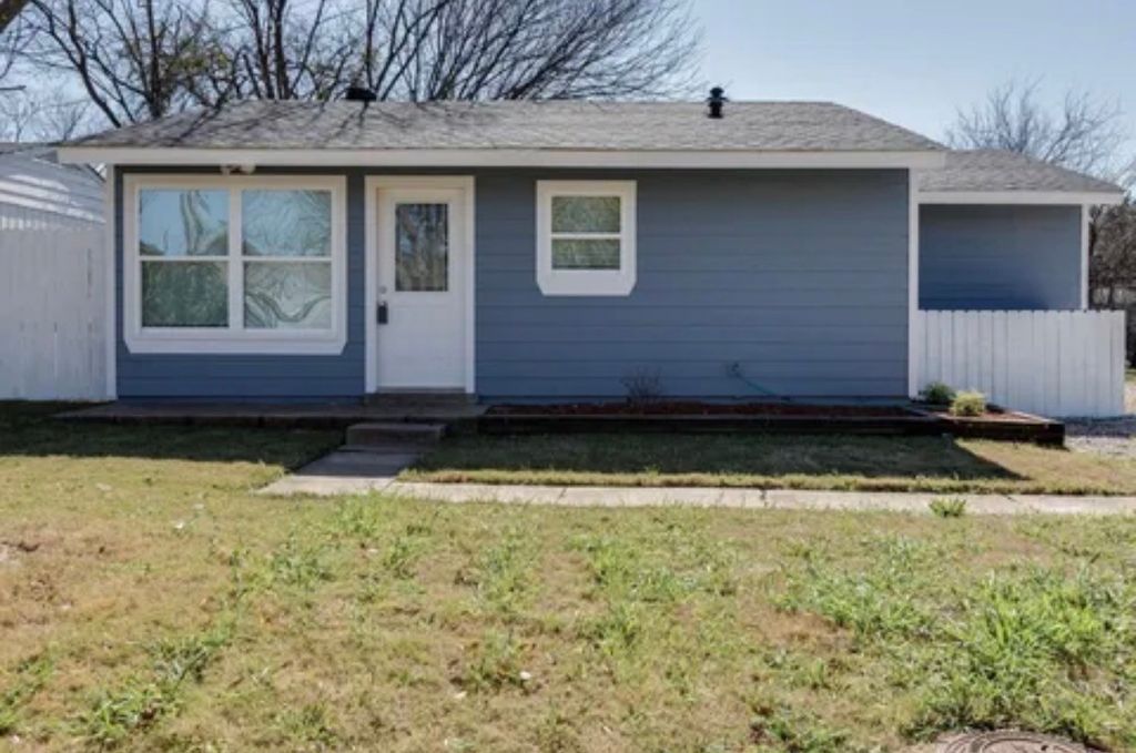 4330 Pensacola Court, Dallas, TX 75211