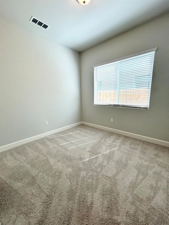 Image 15 of property listing at 1626 Windmill Lane, Clovis, CA 93619