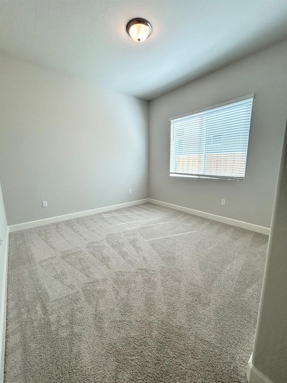 Image 16 of property listing at 1626 Windmill Lane, Clovis, CA 93619