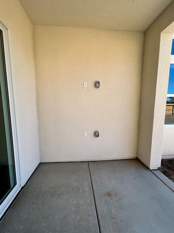 Image 19 of property listing at 1626 Windmill Lane, Clovis, CA 93619