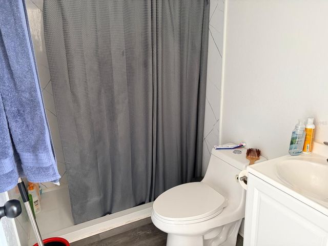 1304 WINDSOR WAY, Tampa, FL 33619