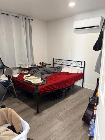 1304 WINDSOR WAY, Tampa, FL 33619