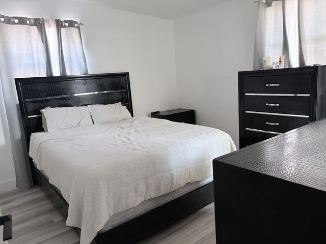 1304 WINDSOR WAY, Tampa, FL 33619