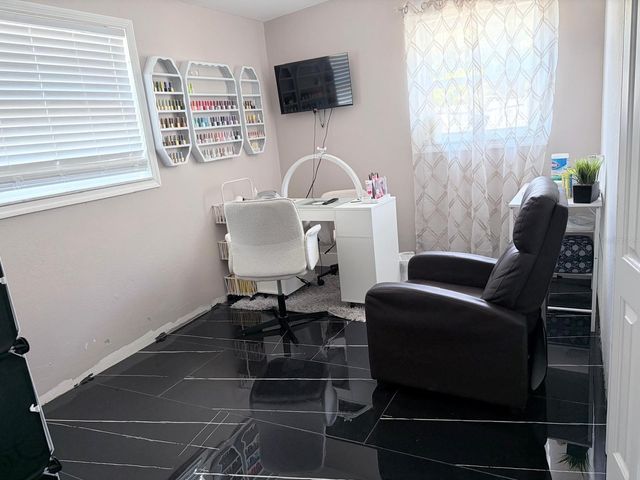 1304 WINDSOR WAY, Tampa, FL 33619