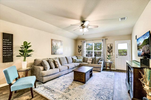 3304 Tilmon LN, Austin, TX 78725