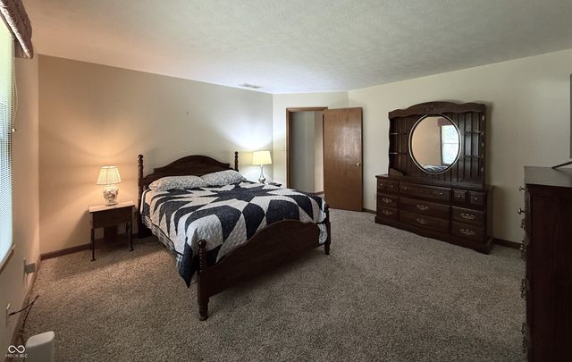 1339 Holiday E, Brownsburg, IN 46112
