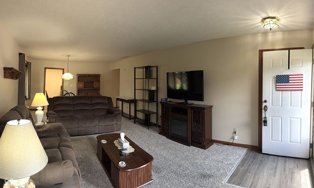 1339 Holiday E, Brownsburg, IN 46112