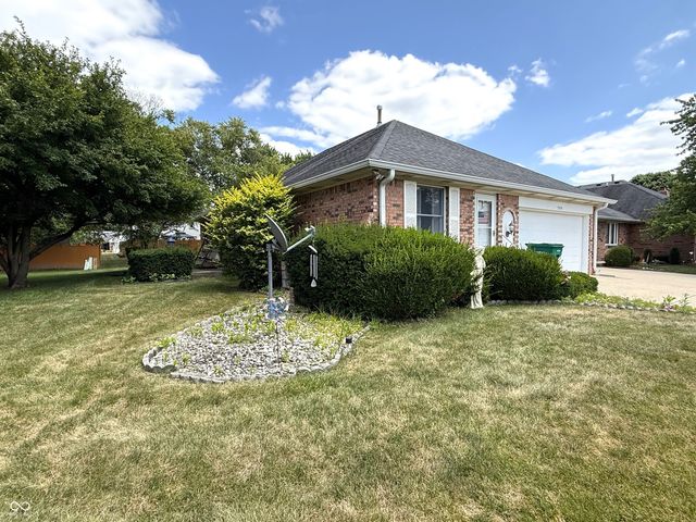 1339 Holiday E, Brownsburg, IN 46112