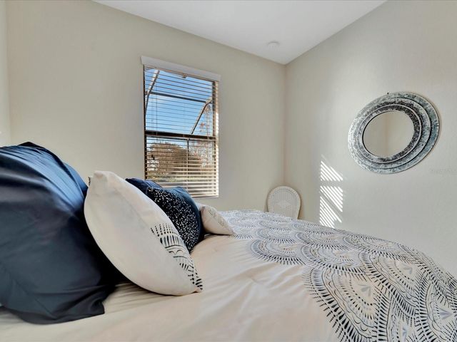 6880 WILLOWSHIRE WAY, Bradenton, FL 34212