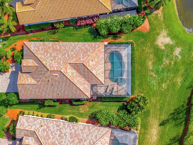 6880 WILLOWSHIRE WAY, Bradenton, FL 34212