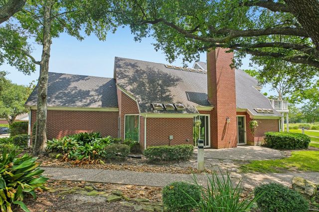 3716 Masters Court, League City, TX 77573