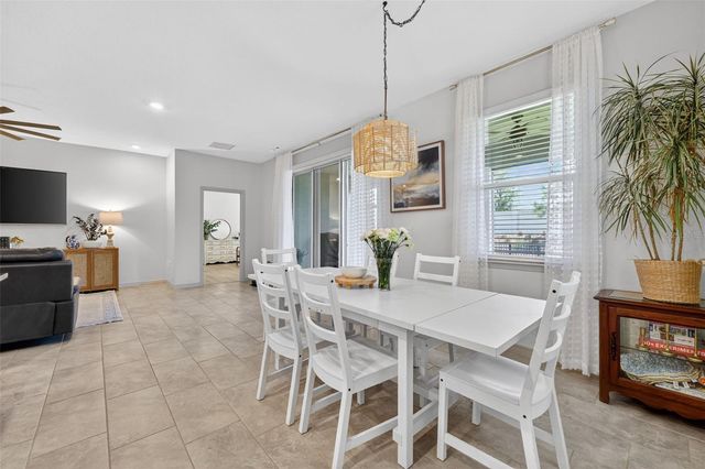 5667 WOODLAND SAGE DRIVE, Sarasota, FL 34238