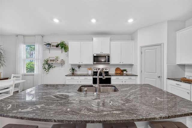 5667 WOODLAND SAGE DRIVE, Sarasota, FL 34238