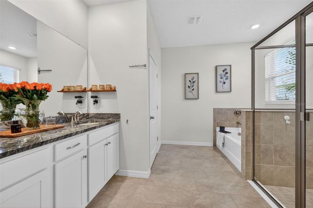 5667 WOODLAND SAGE DRIVE, Sarasota, FL 34238