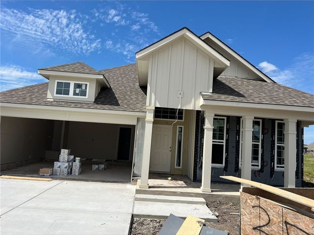 353 Harvest Lake Drive, Snook, TX 77878